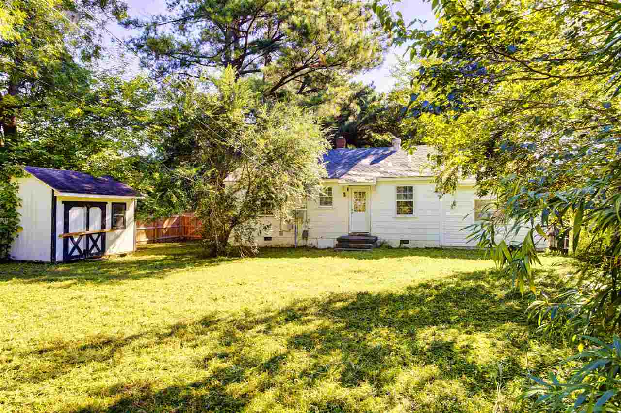 903 Tatum Road Memphis, TN 38122 - Photo 9 of 10 a house view with a outdoor space