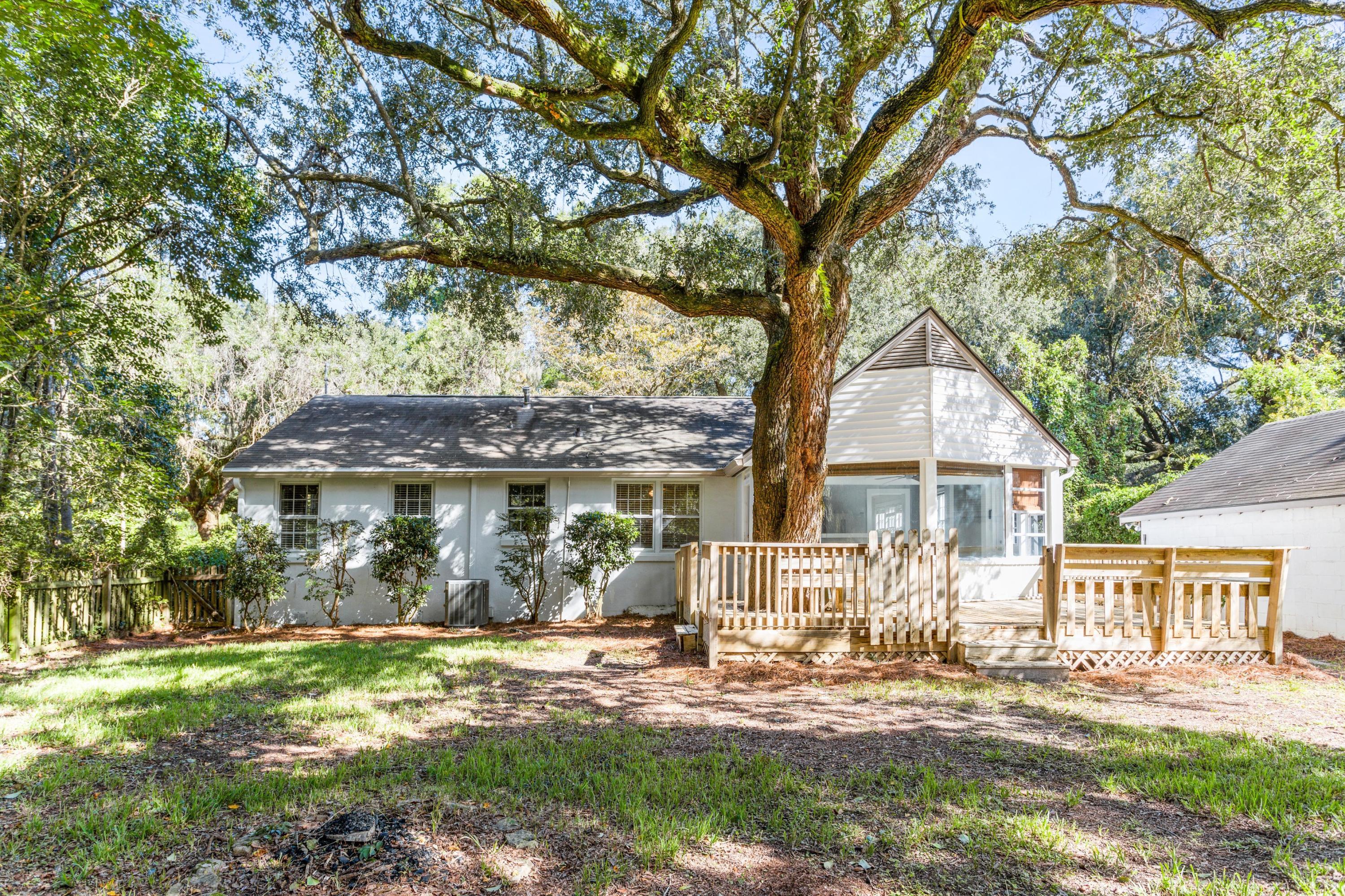 2123 Wappoo Hall Road Charleston, SC 29412 - Photo 5 of 21 CoastalRePhoto_SA-1446