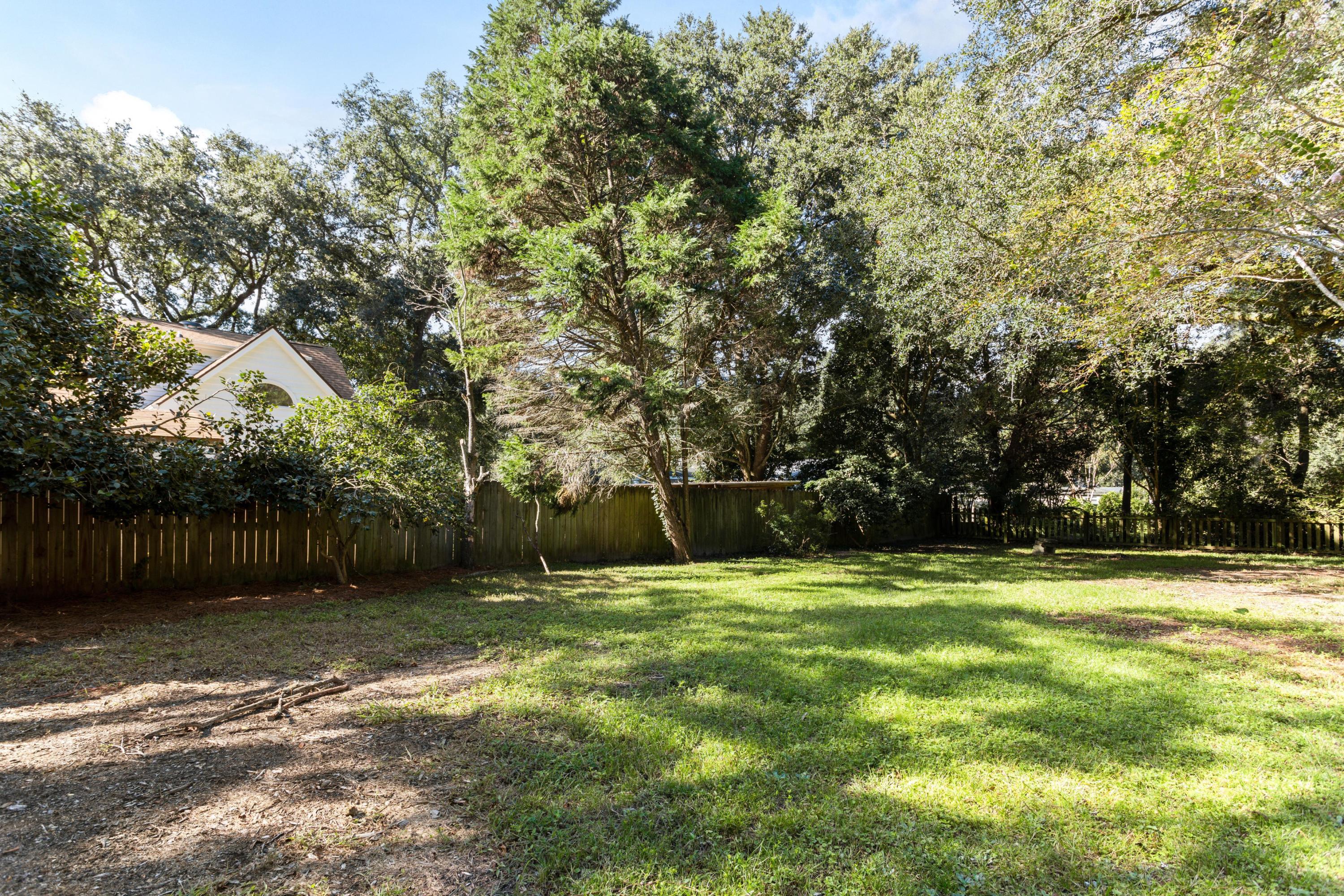 2123 Wappoo Hall Road Charleston, SC 29412 - Photo 7 of 21 CoastalRePhoto_SA-1461