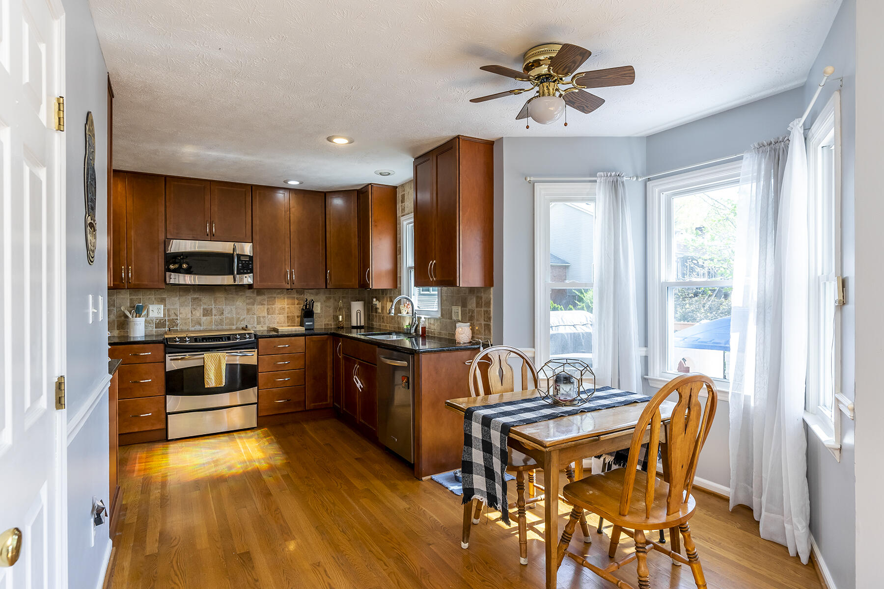 1134 Rockbridge Road Lexington, KY 40515 - Photo 11 of 42 1134rockbridge13
