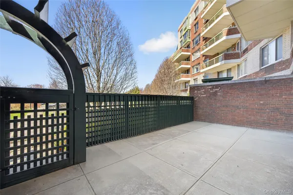 $6,500 | 111 Cherry Valley Avenue, Unit M3, Garden City, NY 11530