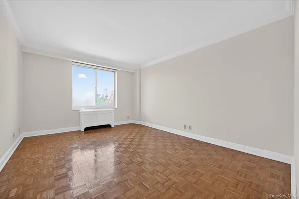 $6,500 | 111 Cherry Valley Avenue, Unit M3, Garden City, NY 11530