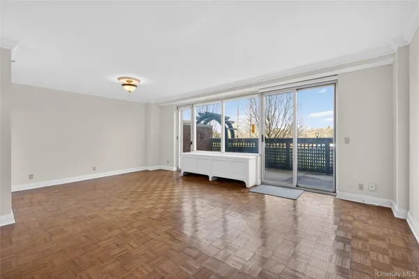 $6,500 | 111 Cherry Valley Avenue, Unit M3, Garden City, NY 11530