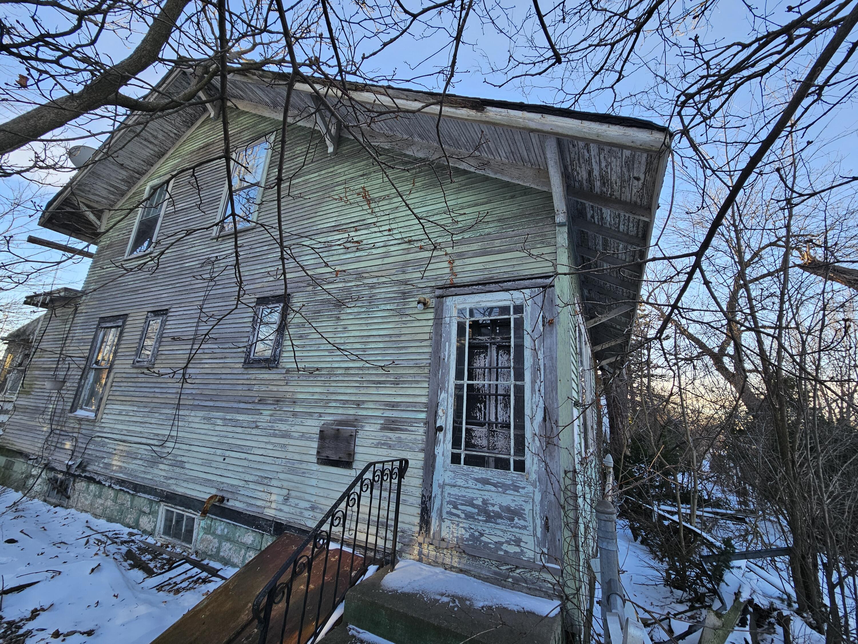 445 East Ridge Road Gary, IN 46409 - Photo 1 of 18 3000x2250