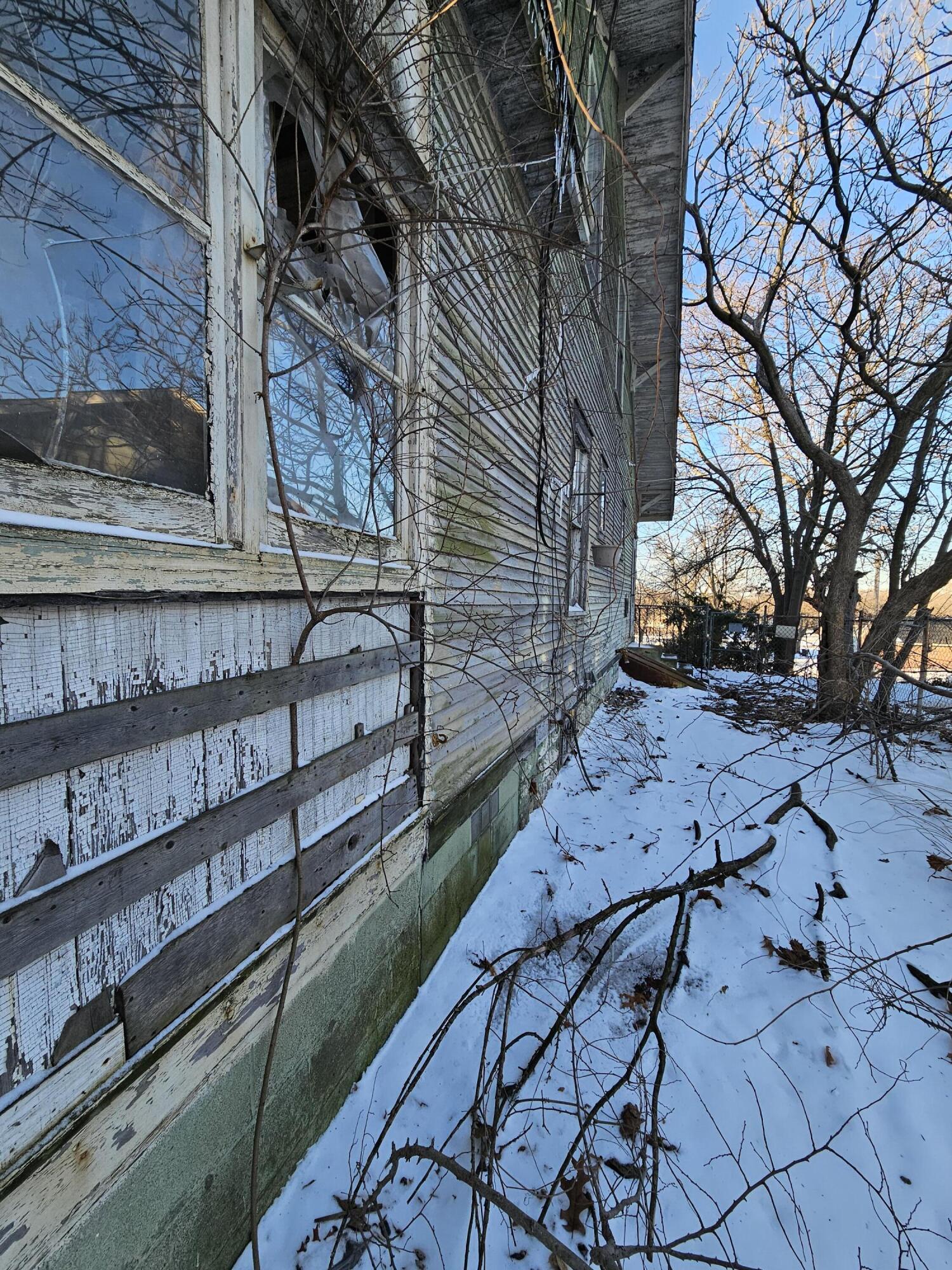 445 East Ridge Road Gary, IN 46409 - Photo 14 of 18 1500x2000