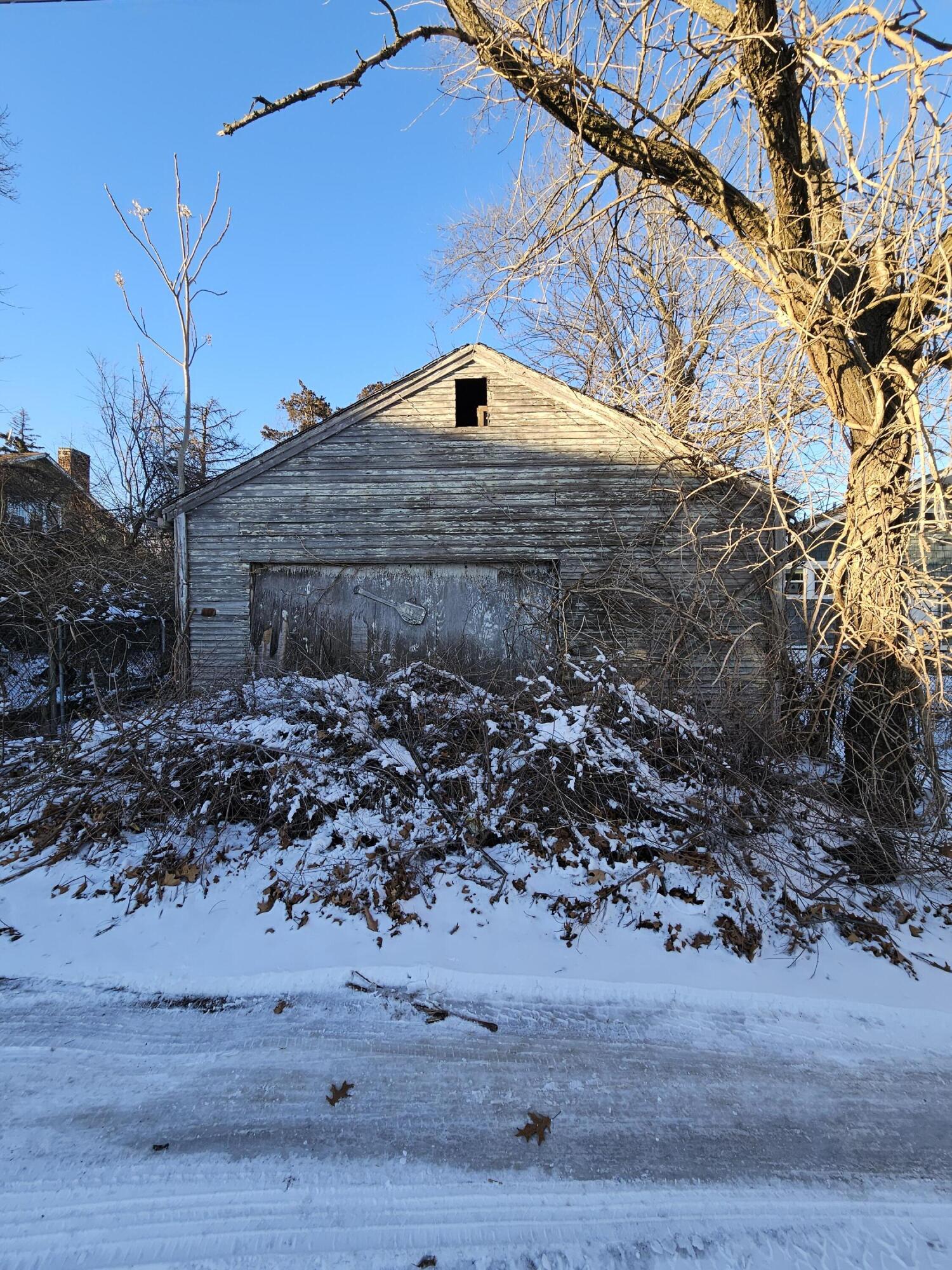 445 East Ridge Road Gary, IN 46409 - Photo 16 of 18 1500x2000