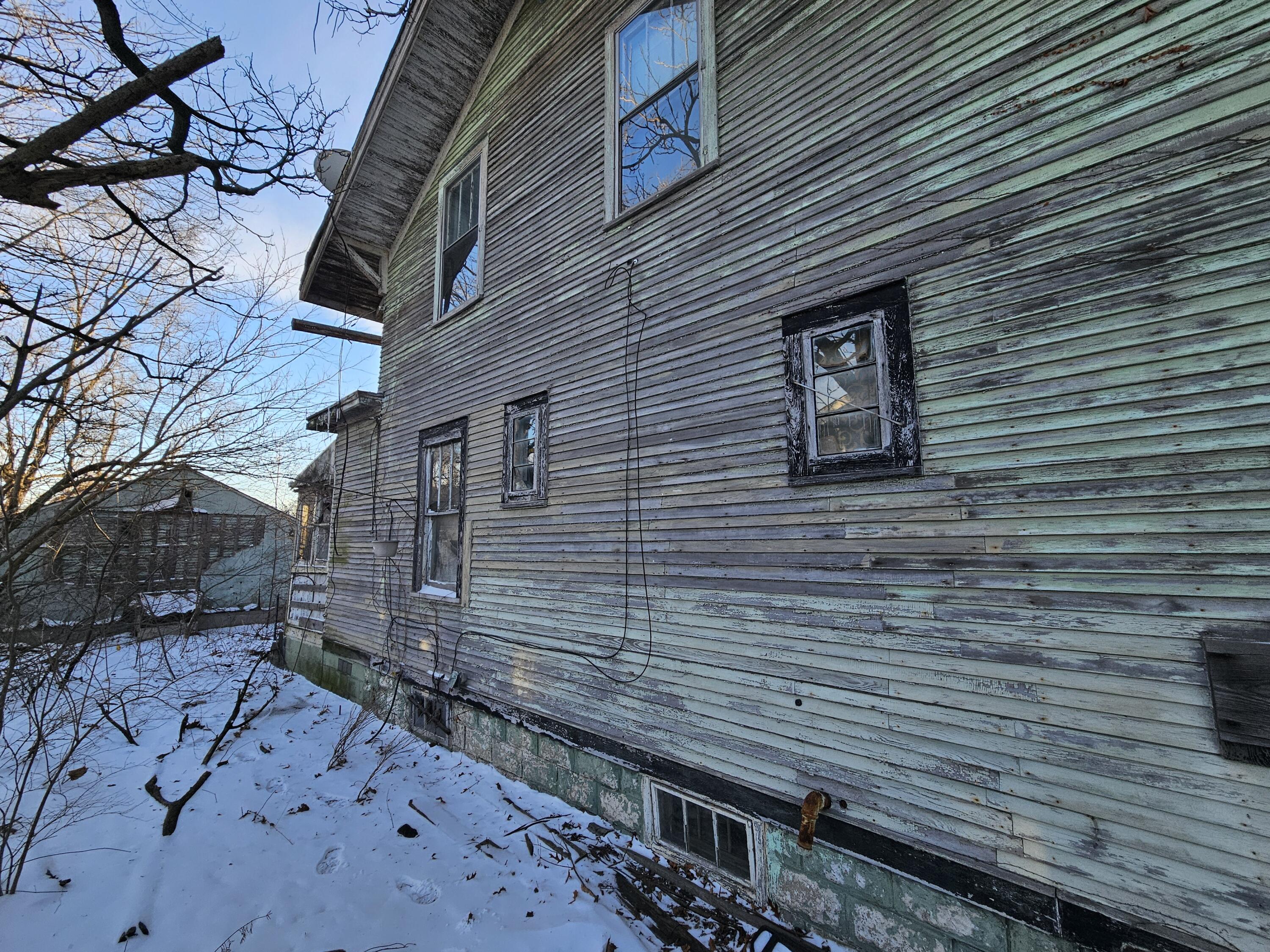 445 East Ridge Road Gary, IN 46409 - Photo 2 of 18 3000x2250