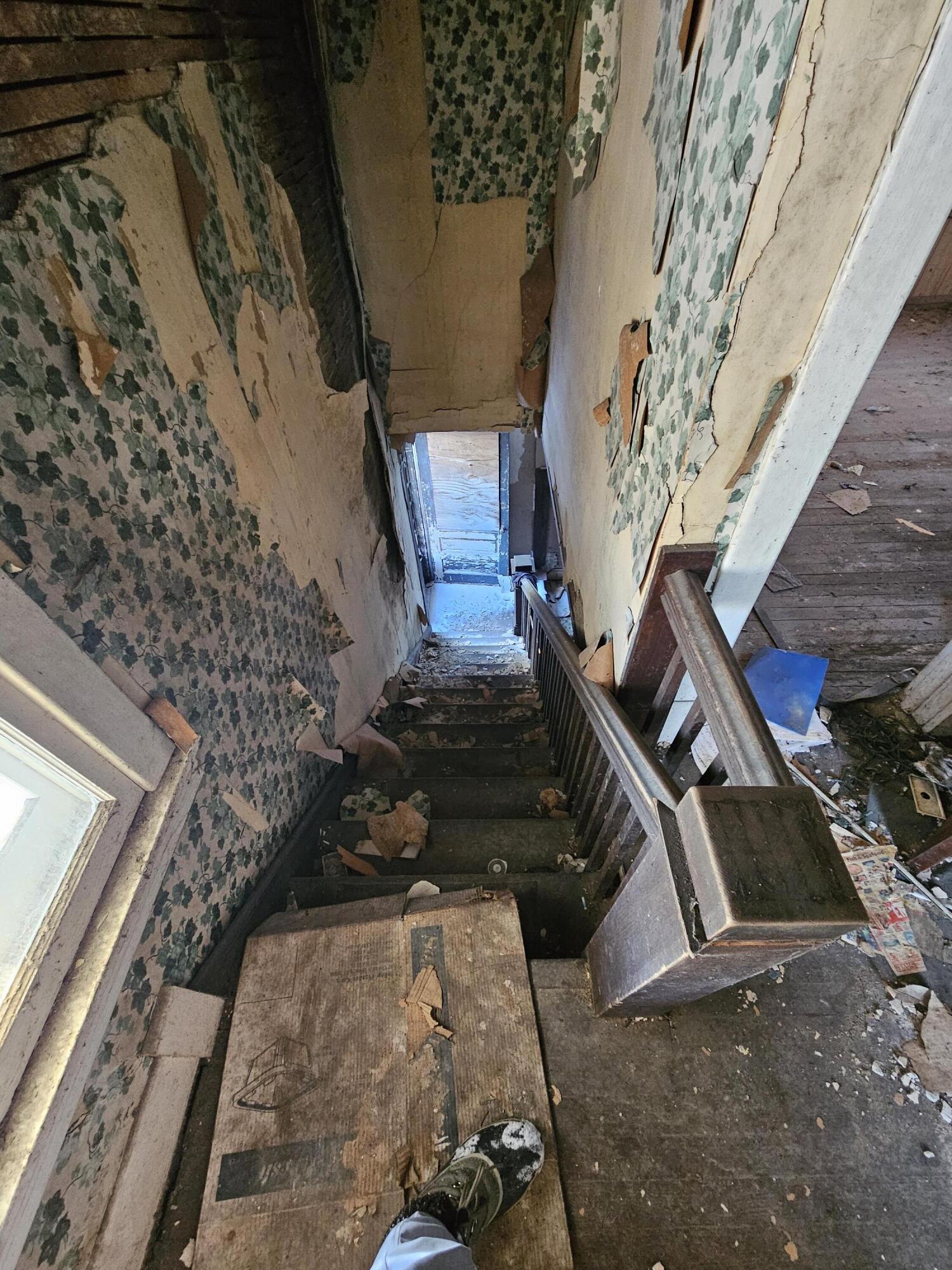 445 East Ridge Road Gary, IN 46409 - Photo 9 of 18 1500x2000