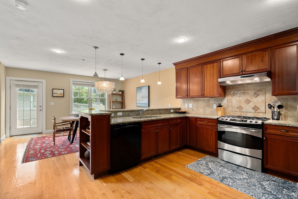 6 Old County Road, Unit 33 Sudbury, MA 01776 - Photo 7 of 42
