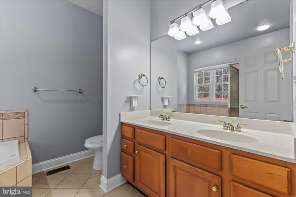 $574,900 | 5525 Barbara Drive, Mechanicsburg, PA 17050
