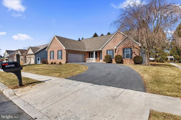 $574,900 | 5525 Barbara Drive, Mechanicsburg, PA 17050