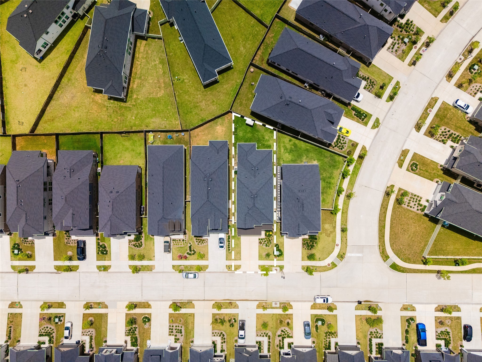 17735 Tree Of Heaven Conroe, TX 77385 - Photo 34 of 35 aerial view of multi story residential apartment building with swimming pool