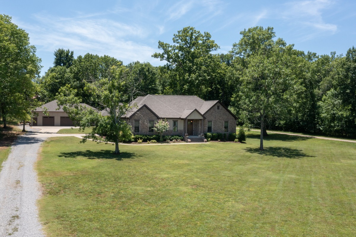 1880 Mires Road Mount Juliet, TN 37122 - Photo 3 of 37 Gallery Image 3