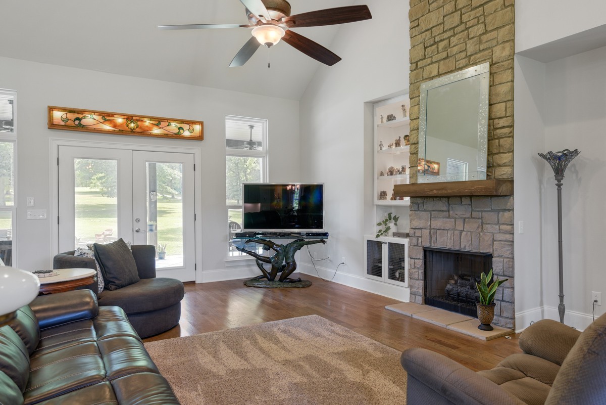 1880 Mires Road Mount Juliet, TN 37122 - Photo 8 of 37 Gallery Image 8