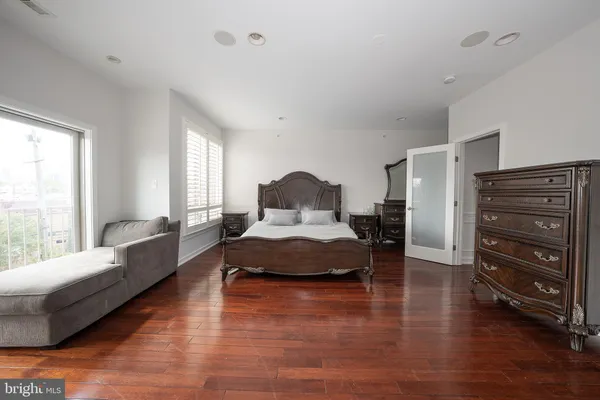 $4,900 | 601 Poplar Street, Philadelphia, PA 19123