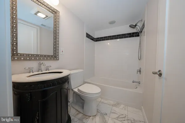 $4,900 | 601 Poplar Street, Philadelphia, PA 19123