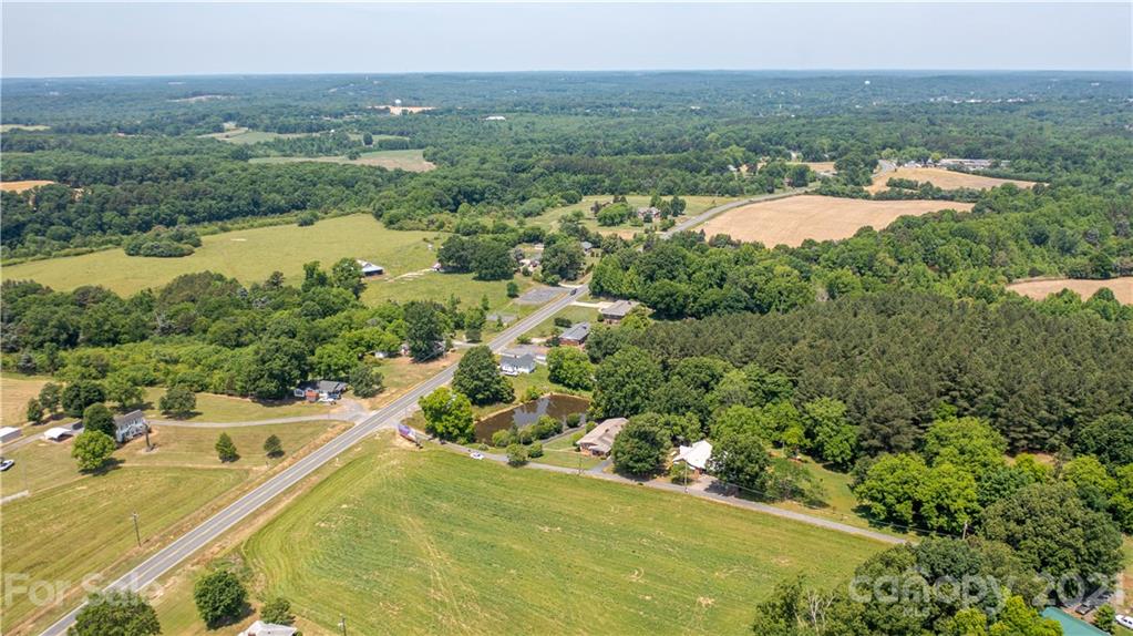 39221 Duck Road Albemarle, NC 28001 - Photo 34 of 39 Gallery Image 34