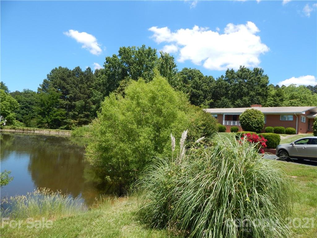 39221 Duck Road Albemarle, NC 28001 - Photo 6 of 39 Gallery Image 6