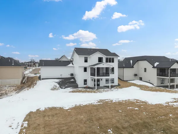 $1,320,000 | 2643 Timber Oaks Road Southwest, Rochester, MN 55902