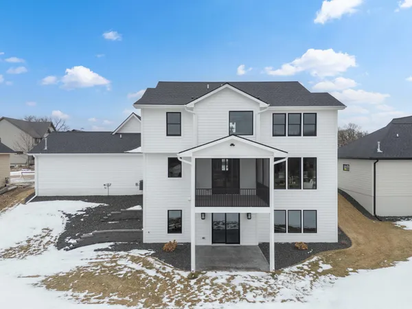 $1,320,000 | 2643 Timber Oaks Road Southwest, Rochester, MN 55902