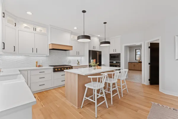 $1,320,000 | 2643 Timber Oaks Road Southwest, Rochester, MN 55902