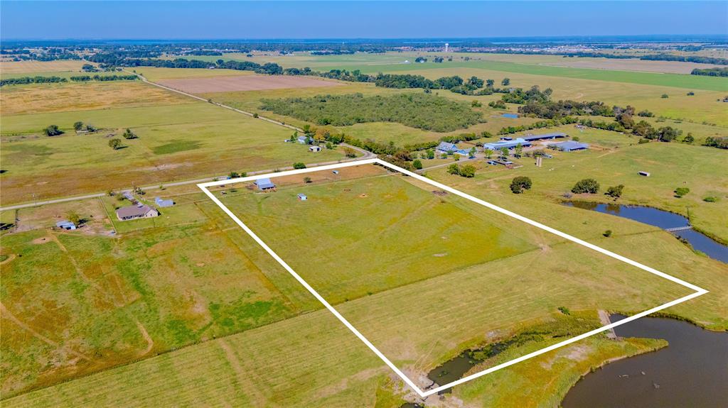 13-acs Strittmatter Road Pilot Point, TX 76258 - Photo 3 of 10 a view of a tennis court
