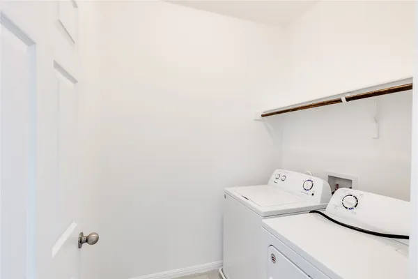 $2,495 | 3240 East Whitestone Boulevard, Unit 34, Cedar Park, TX 78613