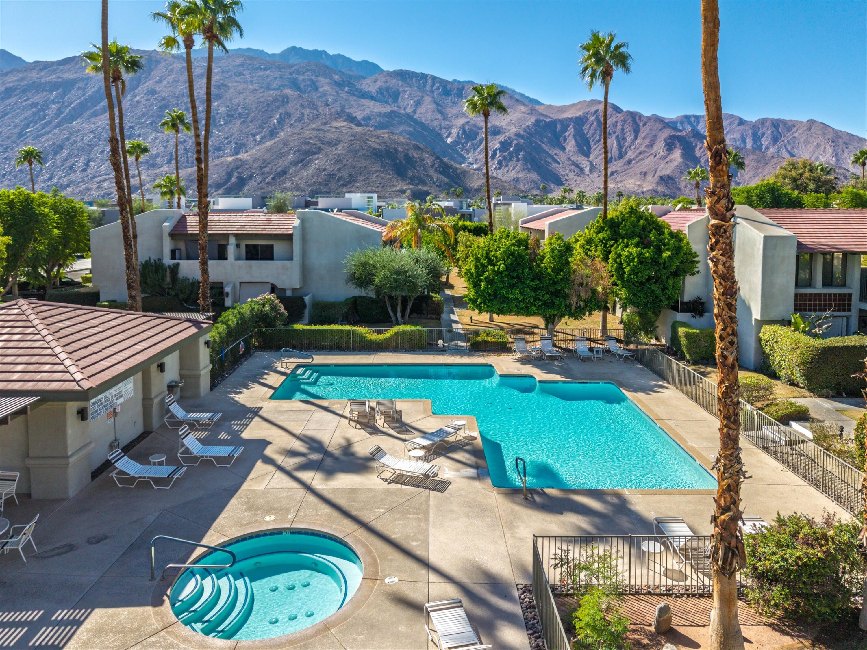 1100 East Amado Road, Unit 15D1 Palm Springs, CA 92262 - Photo 19 of 22 Pool