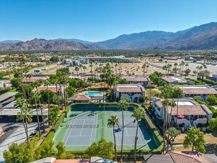$235,000 | 1100 East Amado Road, Unit 15D1, Palm Springs, CA 92262