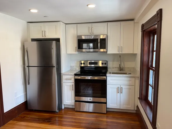 $1,200 | 41 Summer Street, Unit 17, Leominster, MA 01453