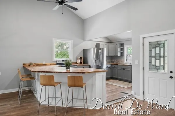 $259,900 | 130 Cherry Street, Freeport, MI 49325