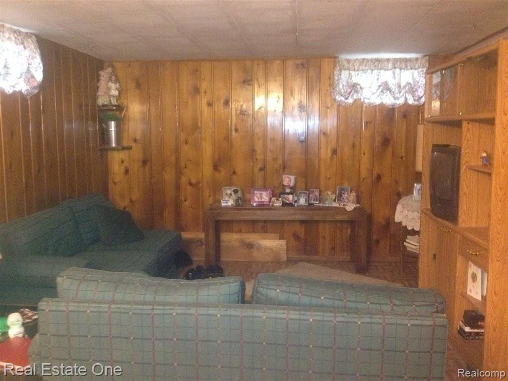 367 Benjamin Street Romeo, MI 48065 - Photo 16 of 23 Benjamin 367 (22).JPG