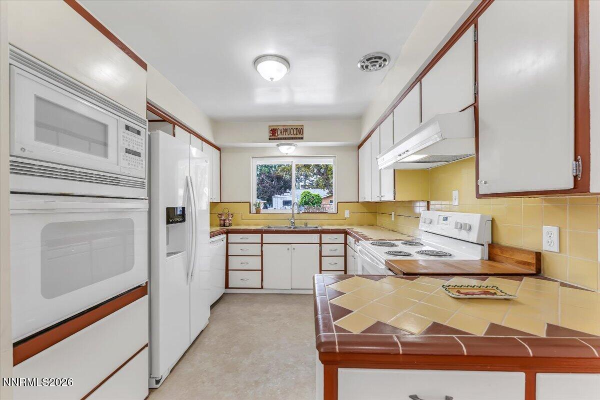 2485 Riviera Street Reno, NV 89509 - Photo 14 of 56 12-2485 Riviera St Reno NV 89509 (12 of