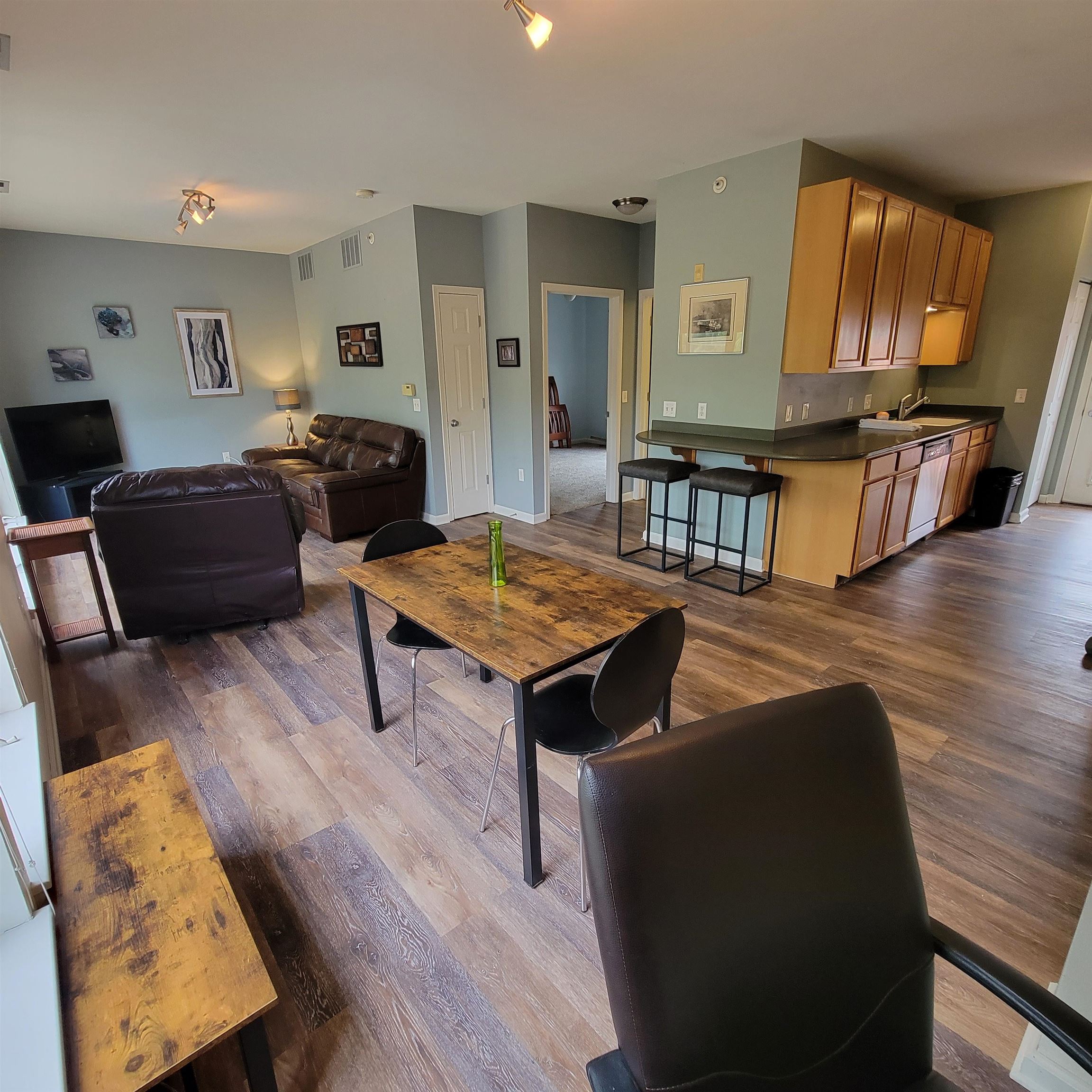 588 North Midvale Boulevard, Unit 301 Madison, WI 53705 - Photo 4 of 30