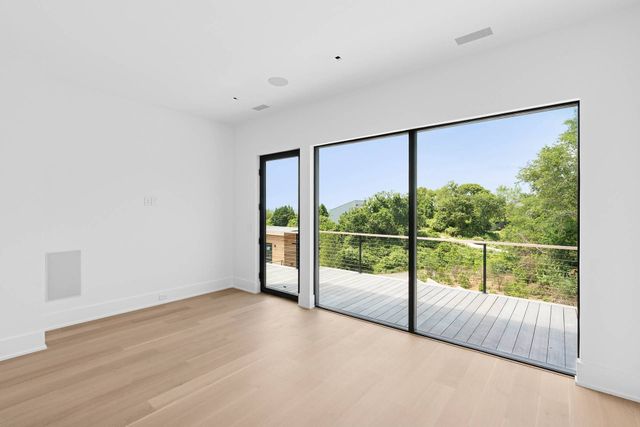 $14,495,000 | 15 North North Neck Lane, Montauk, NY 11954