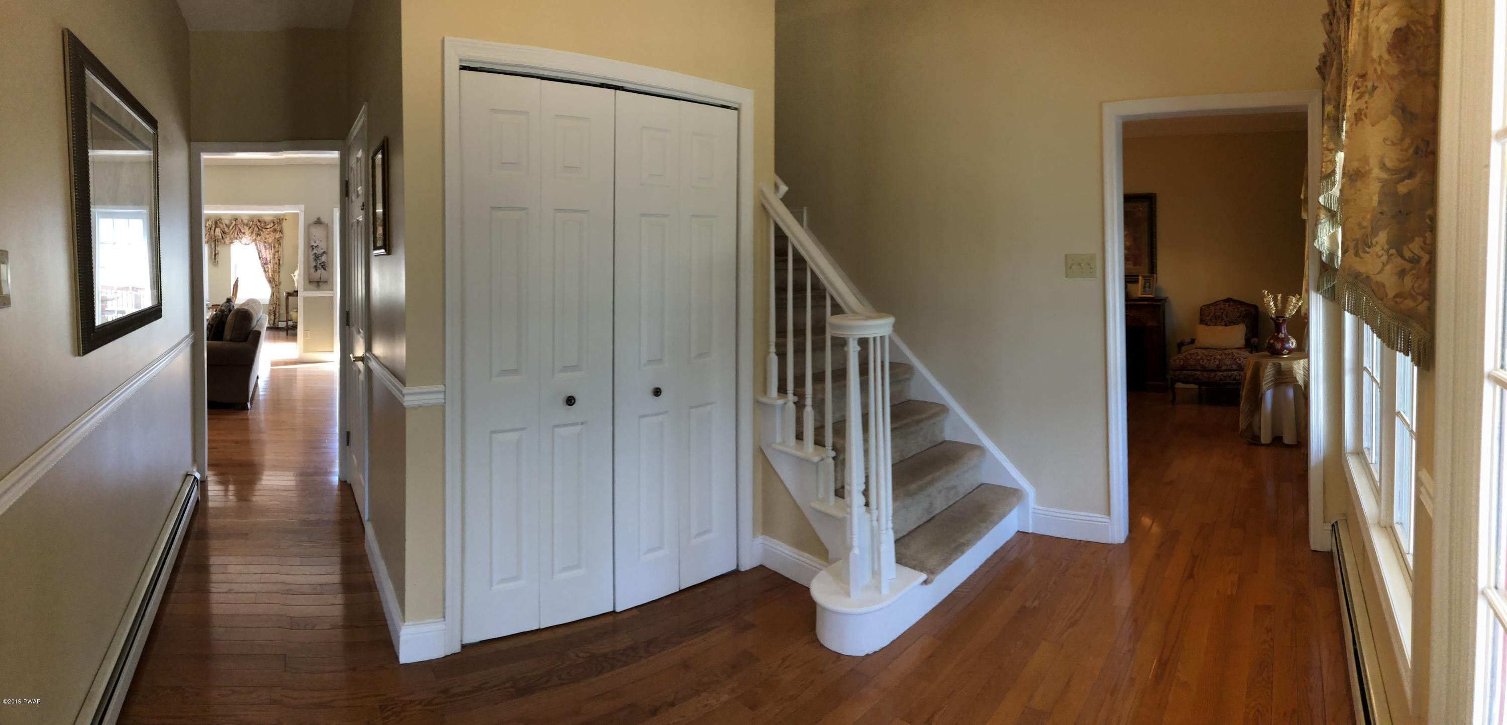 134 High View Road Milford, PA 18337 - Photo 6 of 29 8