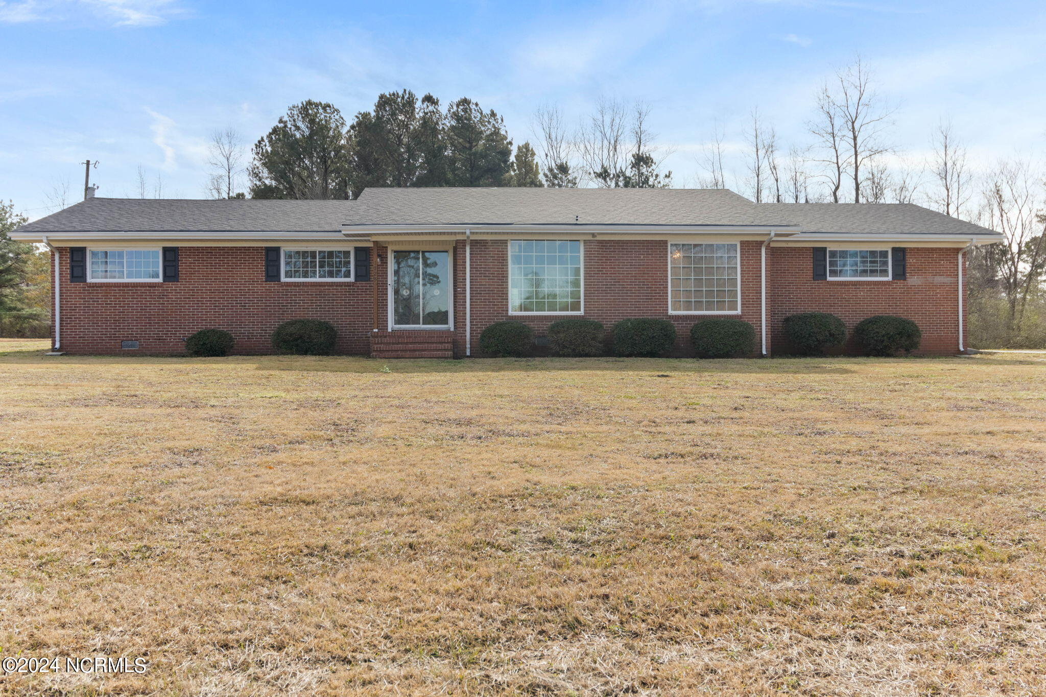 1725 Fountaintown Road Chinquapin, NC 28521 - Photo 37 of 47 Front