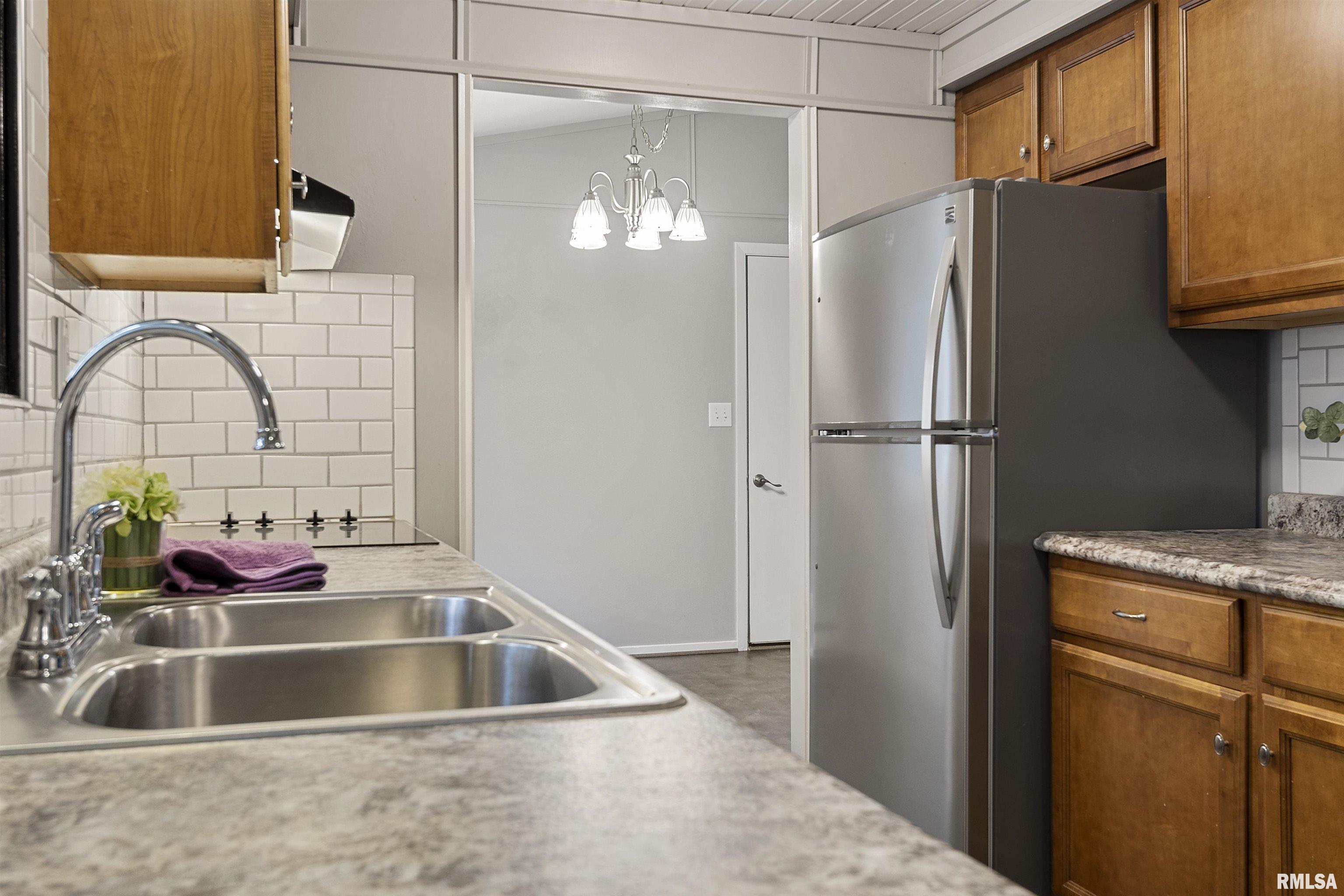 202 East Little Street Athens, IL 62613 - Photo 15 of 33 Gallery Image 15