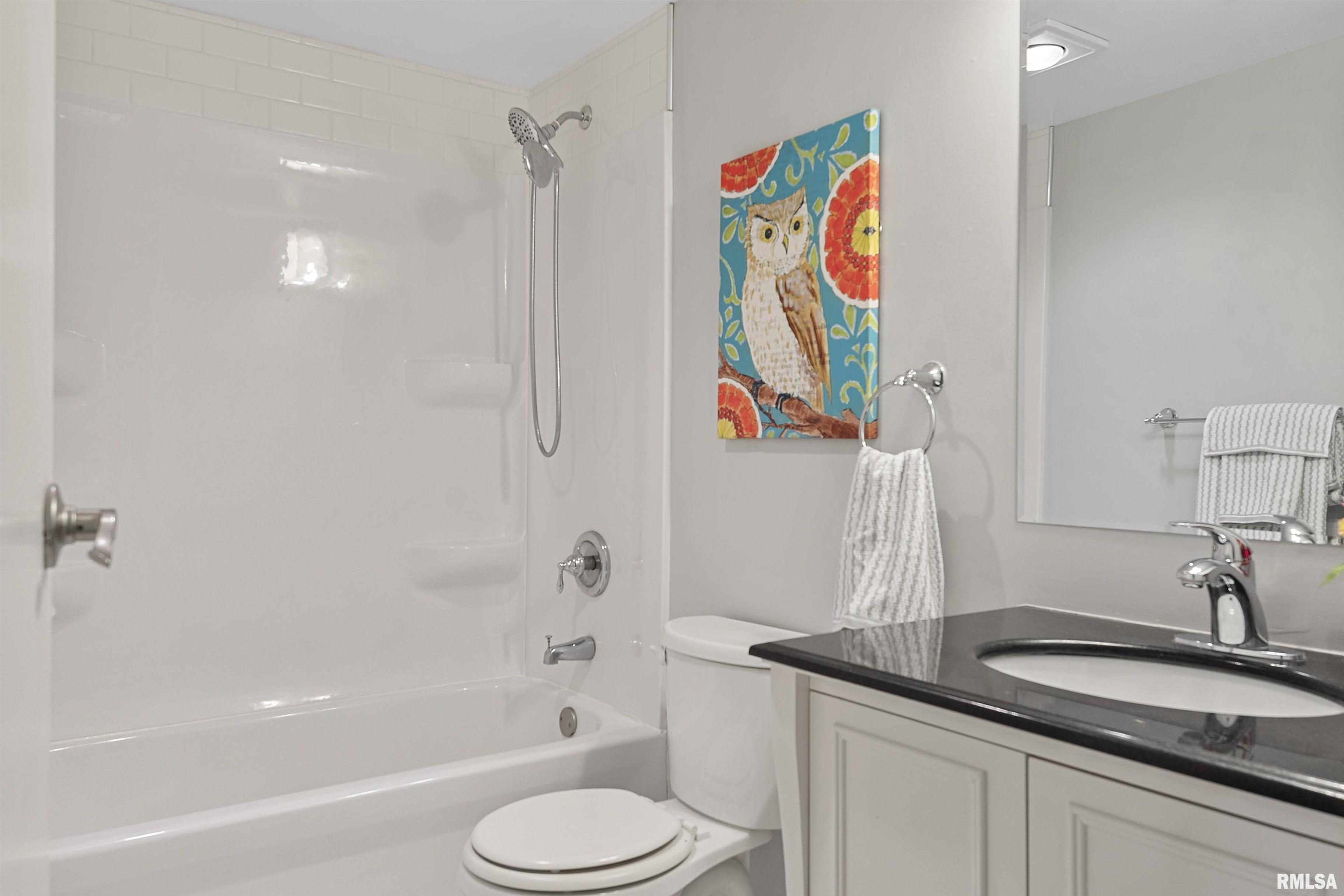 202 East Little Street Athens, IL 62613 - Photo 21 of 33 Gallery Image 21