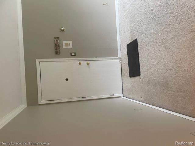 100 West Hickory Grove Road, Unit 7 Bloomfield Hills, MI 48304 - Photo 2 of 15