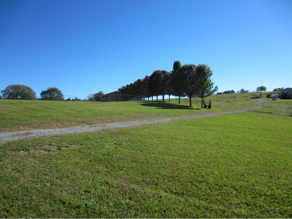 241 Buncombe Road Blountville, TN 37617 - Photo 2 of 34 Photo 2