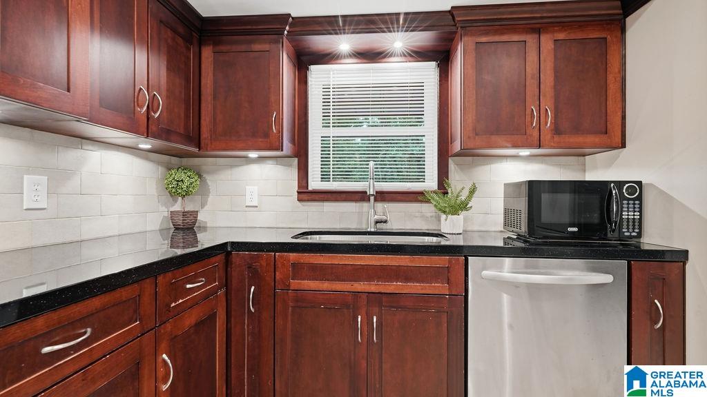 220 5th Street Pleasant Grove, AL 35127 - Photo 16 of 46