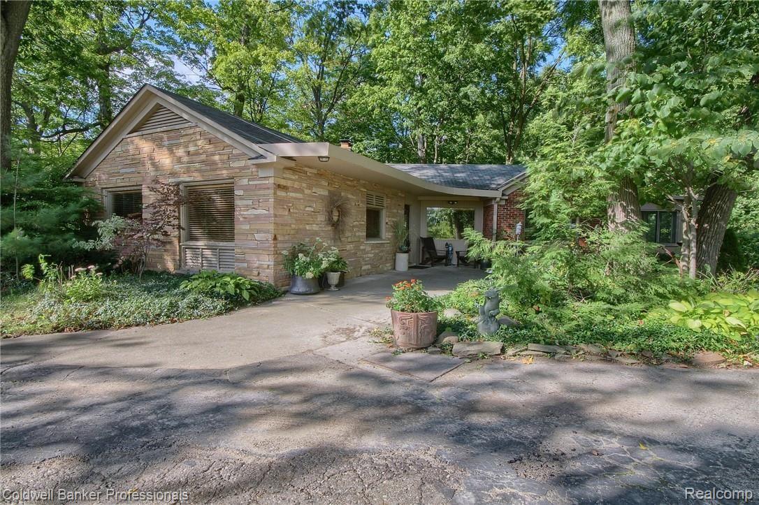 3900 Napier Road Canton, MI 48187 - Photo 3 of 28 003-Front_3rd_View.jpg