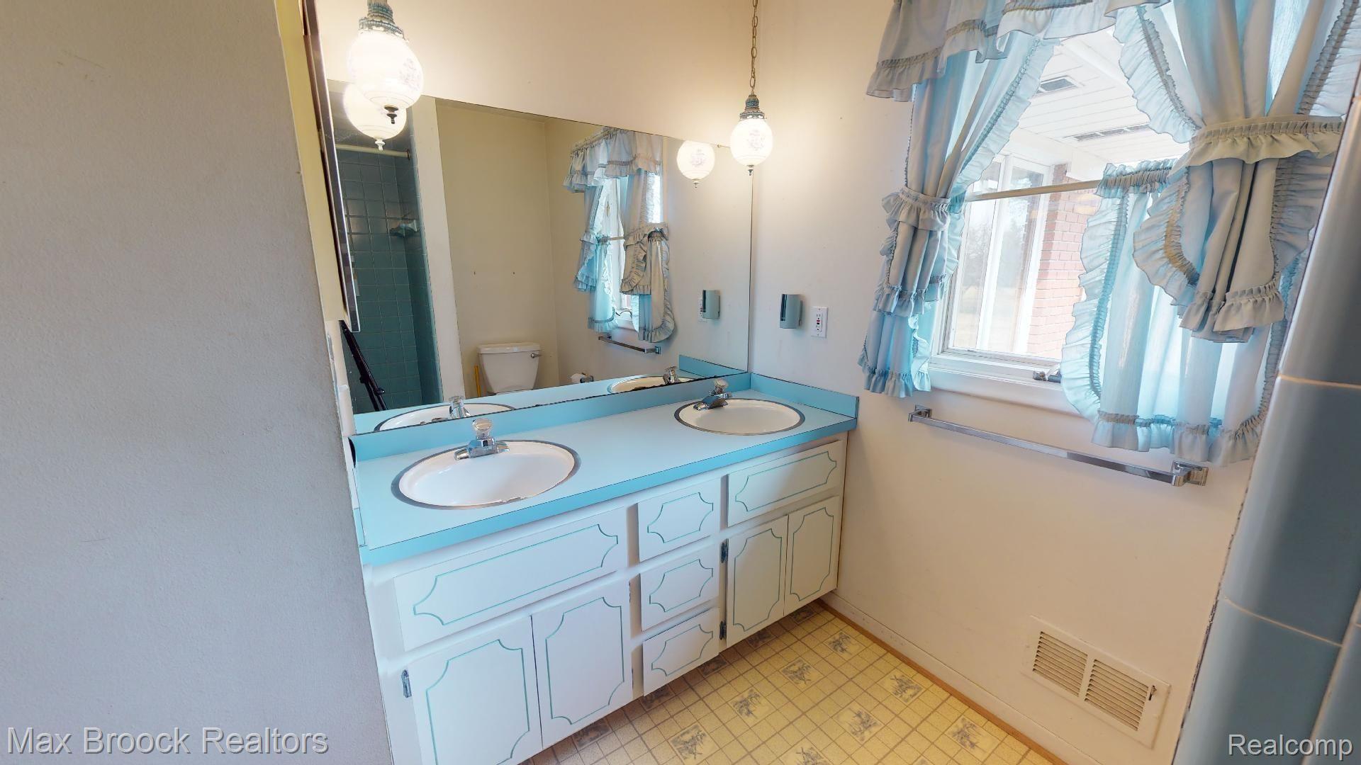 4170 Morgan Road Lake Orion, MI 48359 - Photo 64 of 85 4170-Morgan-03242021_135423.jpg