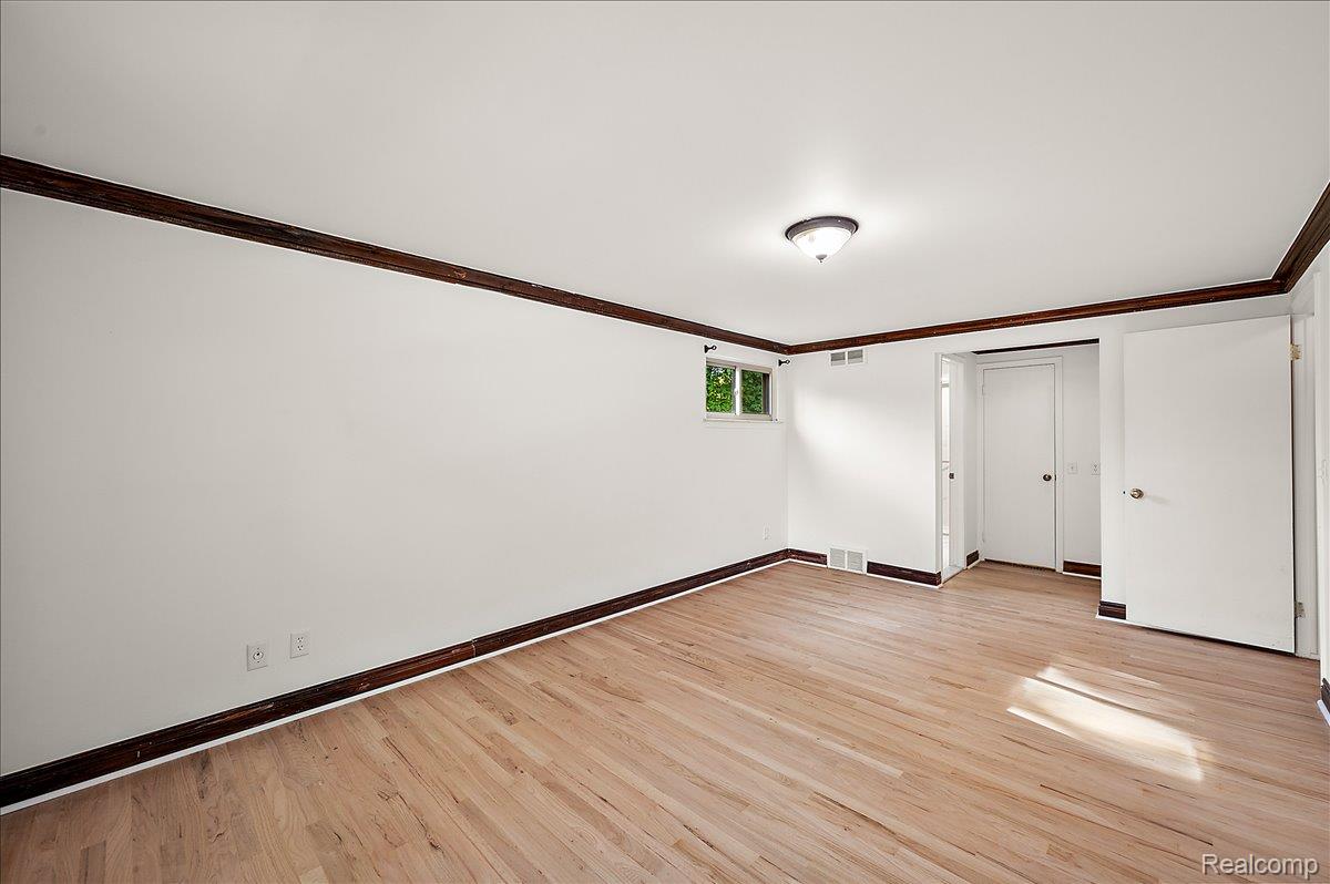 536 Rolling Rock Road Bloomfield Hills, MI 48304 - Photo 28 of 48 35-536 Rolling Rock Dr-61.jpg