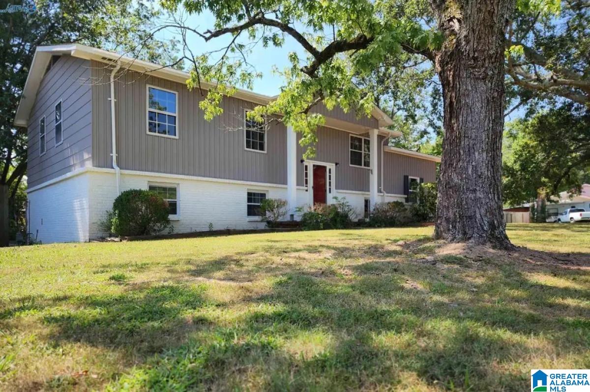 1011 Dodd Drive Southwest Decatur, AL 35601 - Photo 3 of 14