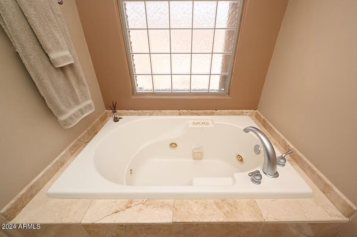 2427 West Tanya Road Phoenix, AZ 85086 - Photo 14 of 34 IMG_9841