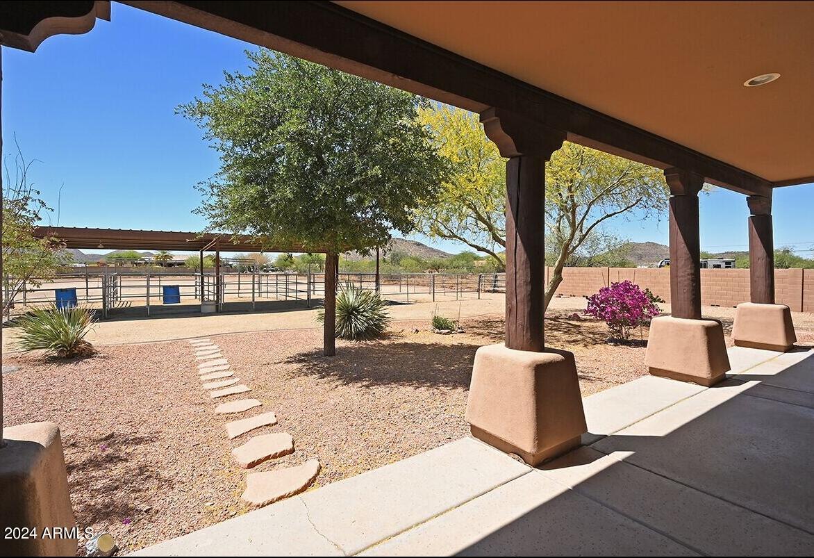 2427 West Tanya Road Phoenix, AZ 85086 - Photo 24 of 34 IMG_9852