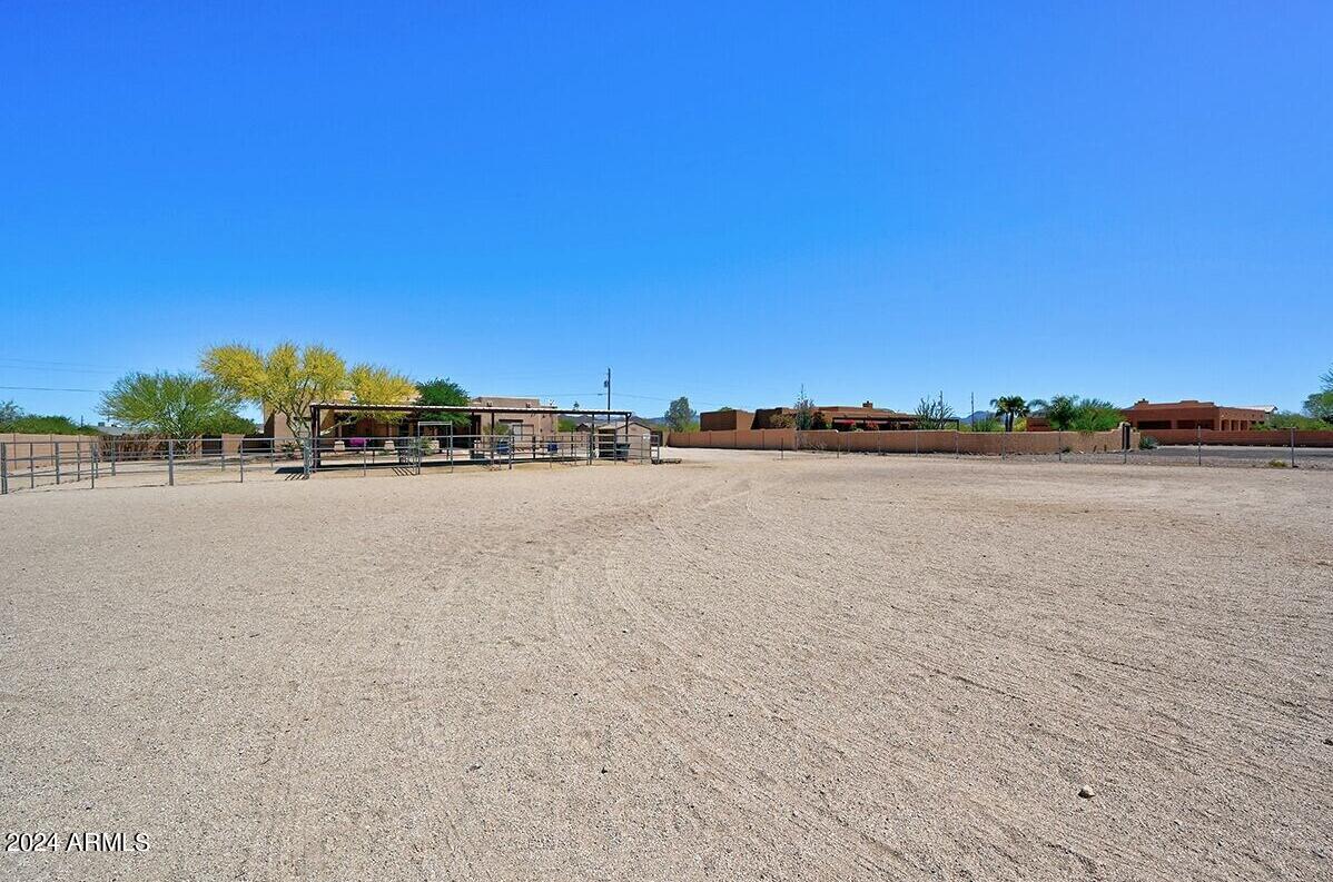 2427 West Tanya Road Phoenix, AZ 85086 - Photo 30 of 34 IMG_9856