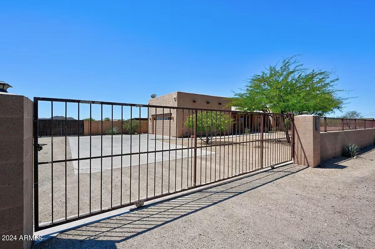 2427 West Tanya Road Phoenix, AZ 85086 - Photo 32 of 34 IMG_9837